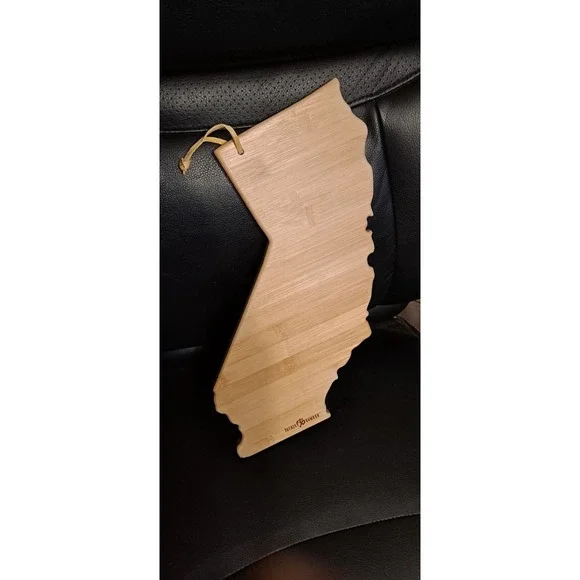 Totally Bamboo Destination California State Shaped Serving and Cutting Board,... - Picture 3 of 4